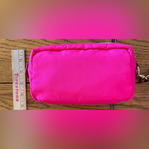 EUC Boulevard Leather Goods wristlet,hot pink nylon bag, w/leather strap, - Picture 4 of 11